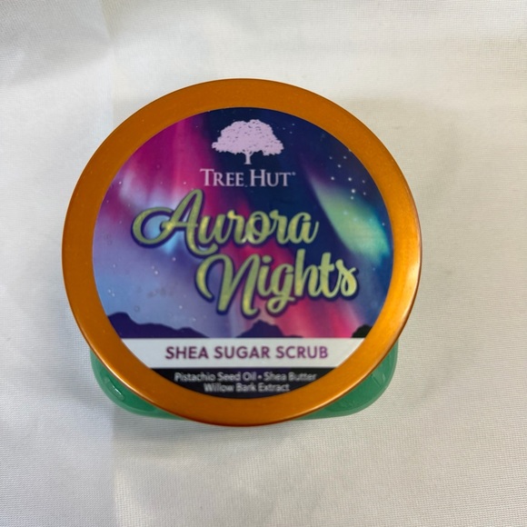 Tree Hut Aurora Nights Shea Sugar Scrub 18 oz Exfoliating Body Scrub  NEW - Picture 8 of 9